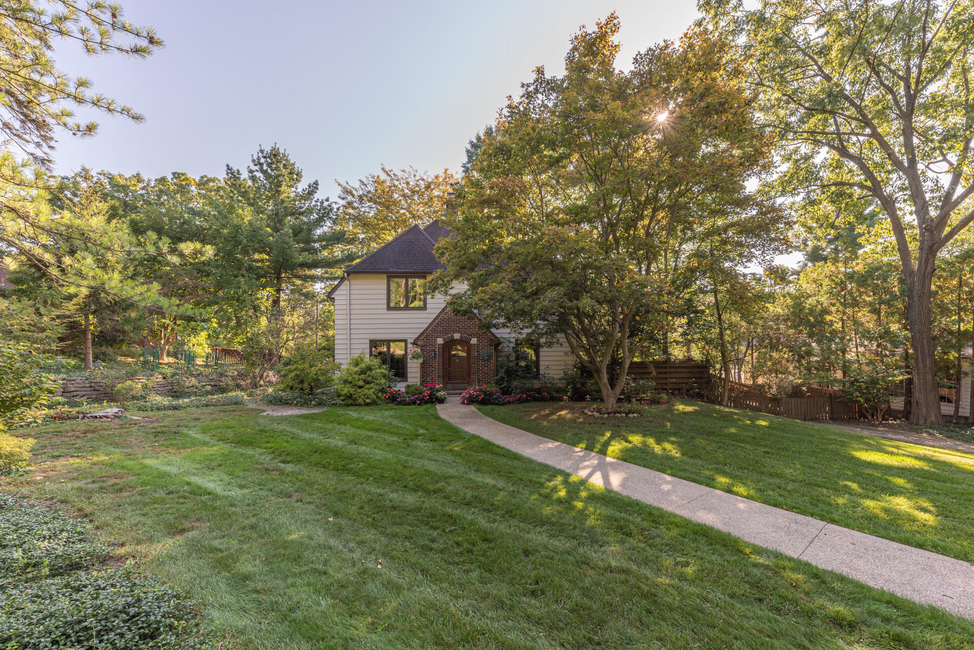 403 Lenawee Drive