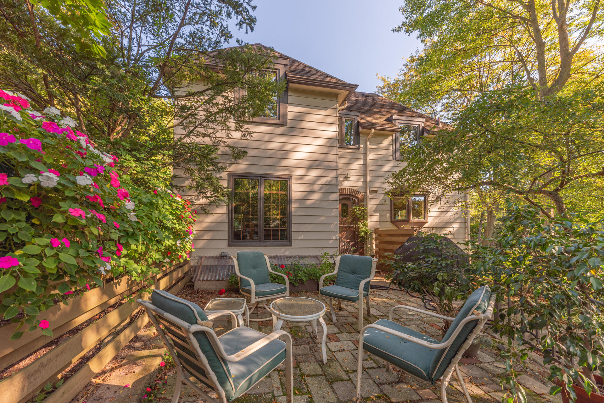 403 Lenawee Drive