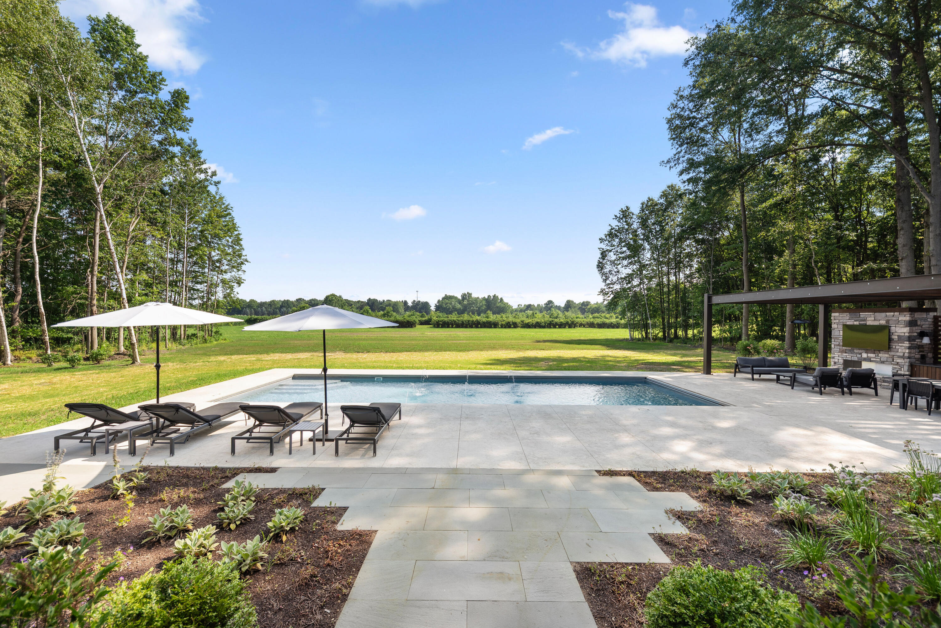 13037 White Birch Lane