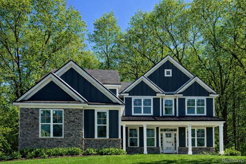 9299 Van Antwerp Drive Hamburg Township MI 48139