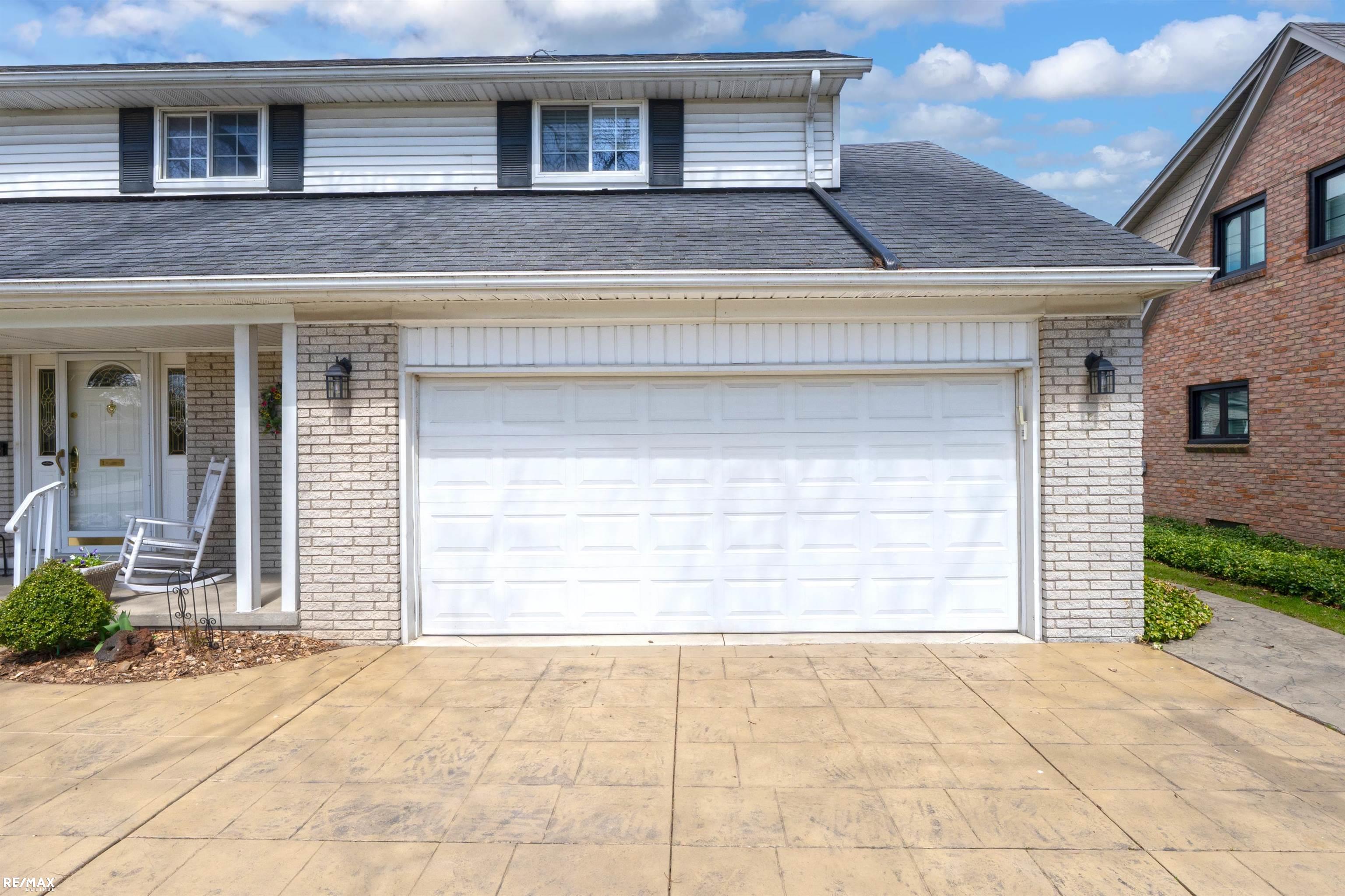 576 Woods Lane