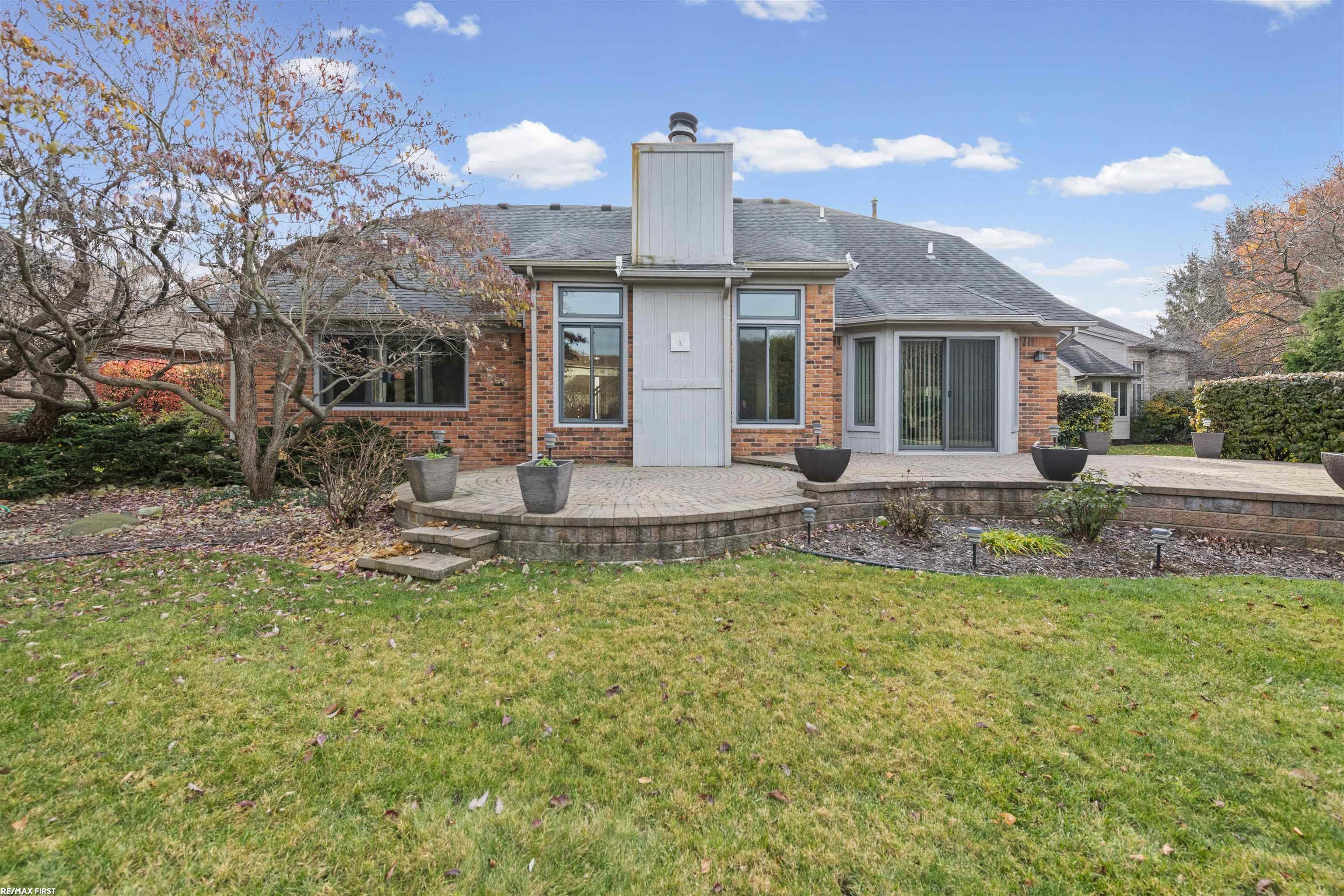 14963 Park View Court