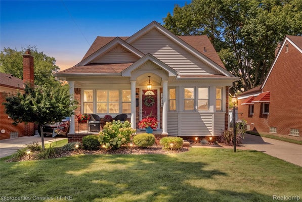 7812 ROBINSON AVE, ALLEN PARK, MI 48101 - Image cdceb209af054f08ba365812e7ccf542/3776185147
