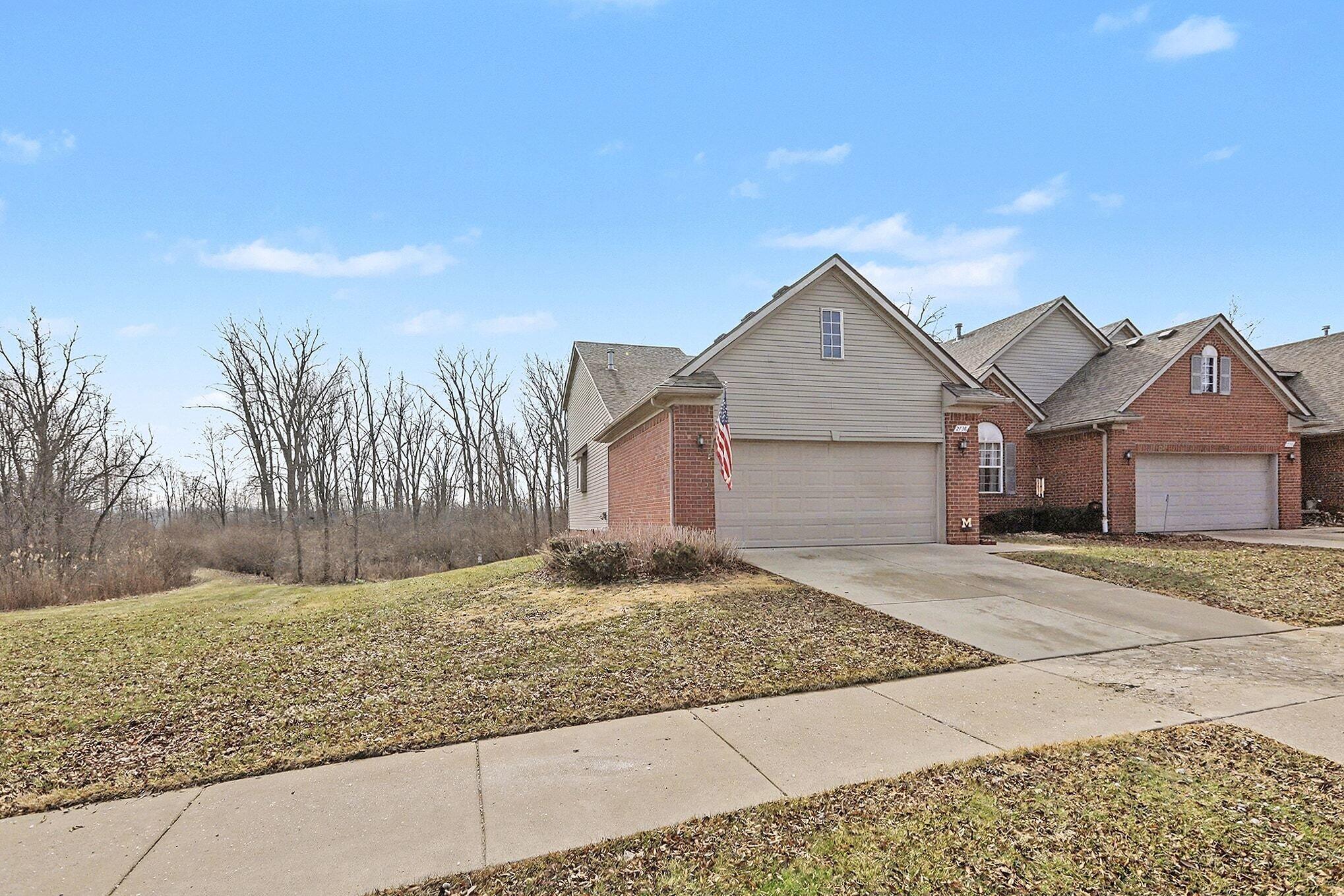 2738 Ambassador Drive