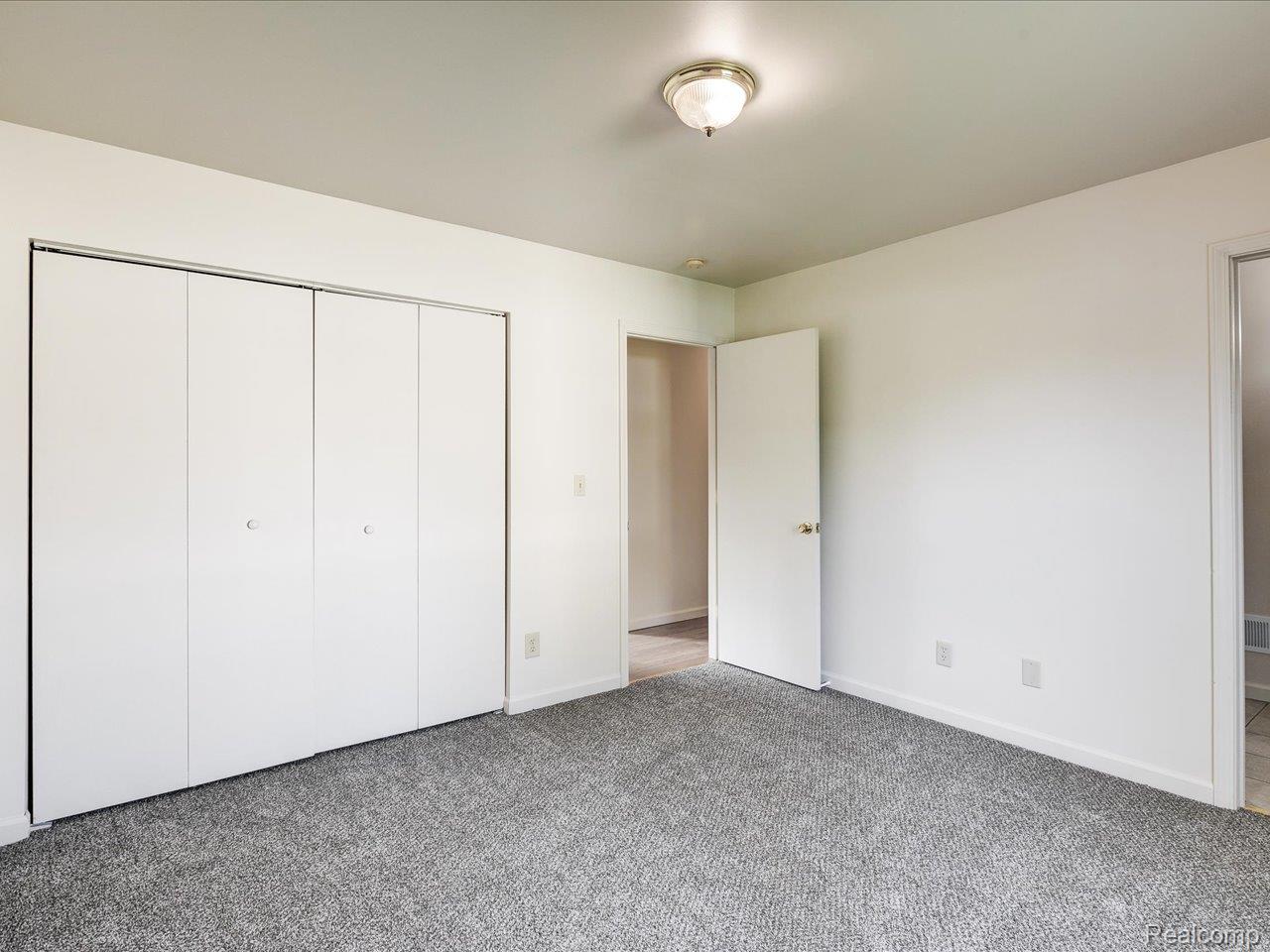 Port Huron City, Michigan 48060, United States, 3 Bedrooms Bedrooms, ,2 BathroomsBathrooms,Residential,Pending,166130