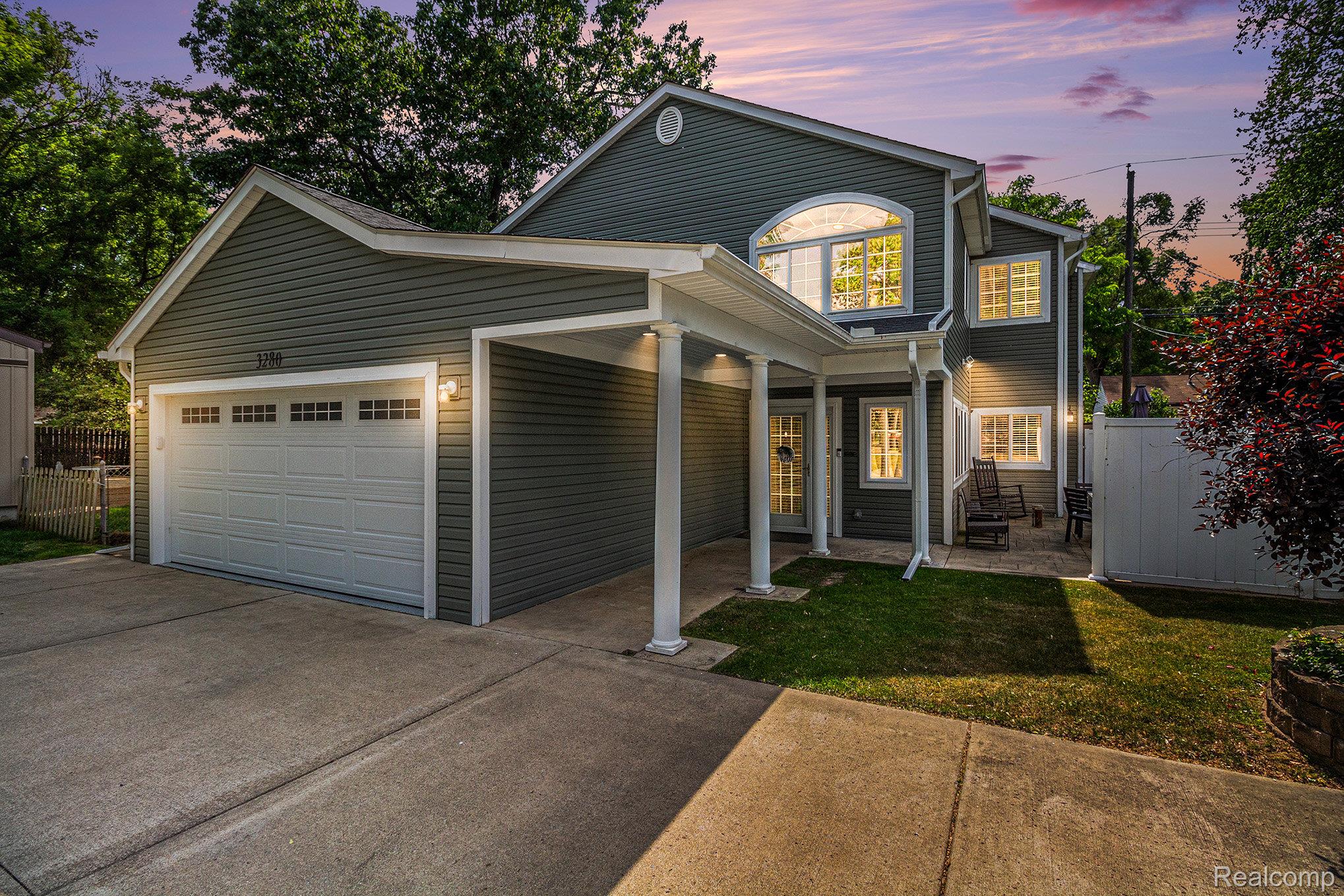 3280 Chambourne Street