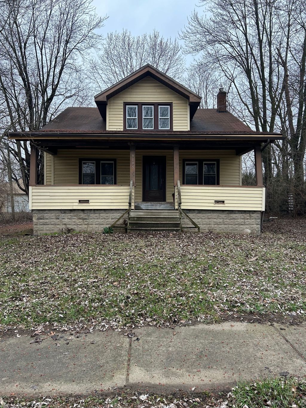 listing image 0