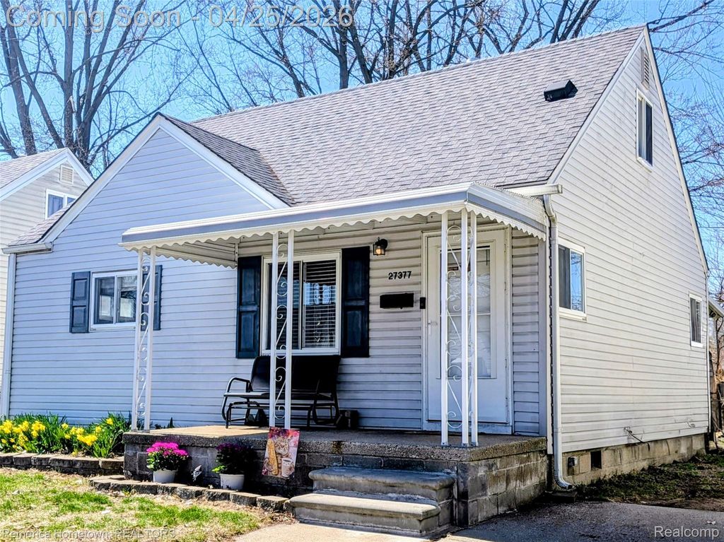 Photo of 27377 Palmer Boulevard, Madison Heights City, MI 48071 (MLS # 20261024303)