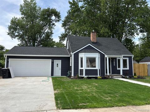 Photo of 21935 Tulane Avenue, Farmington City, MI 48336 (MLS # 20261039585)