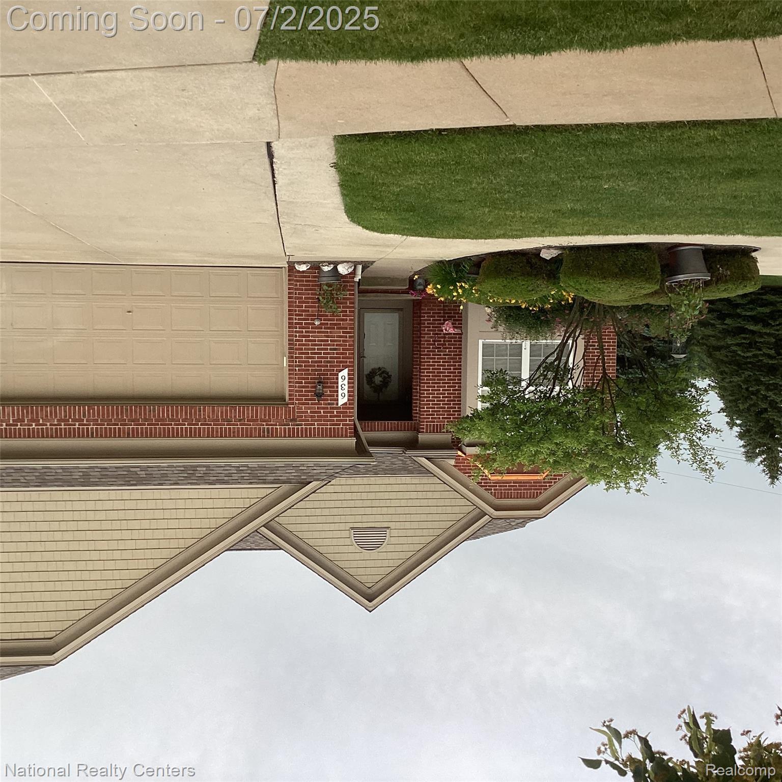 636 Zion Court S