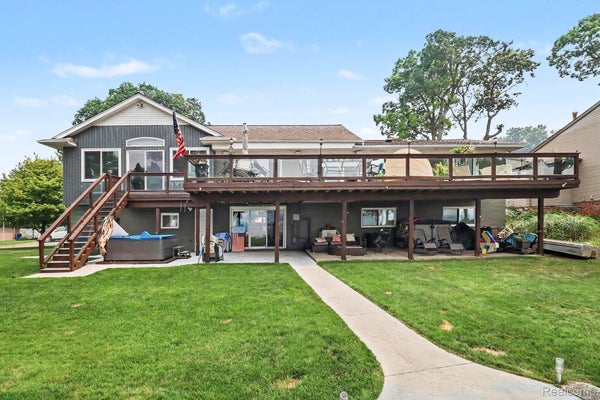 3233 SHAWNEE LANE CT, WATERFORD, MI 48329 - Image cdfb5c445537f49af8d8c19c91b1b5c9/1360035085