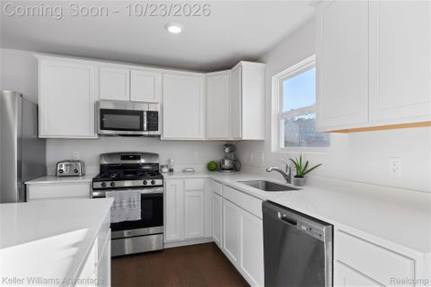 Tiny photo for 316 Sandhill Court, White Lake Charter Township, MI 48386 (MLS # 20261085283)