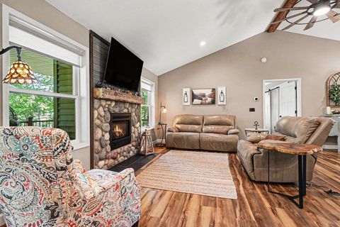 Tiny photo for 1735 Iroquois Trail, Grant Township, MI 48748 (MLS # 77080068998)