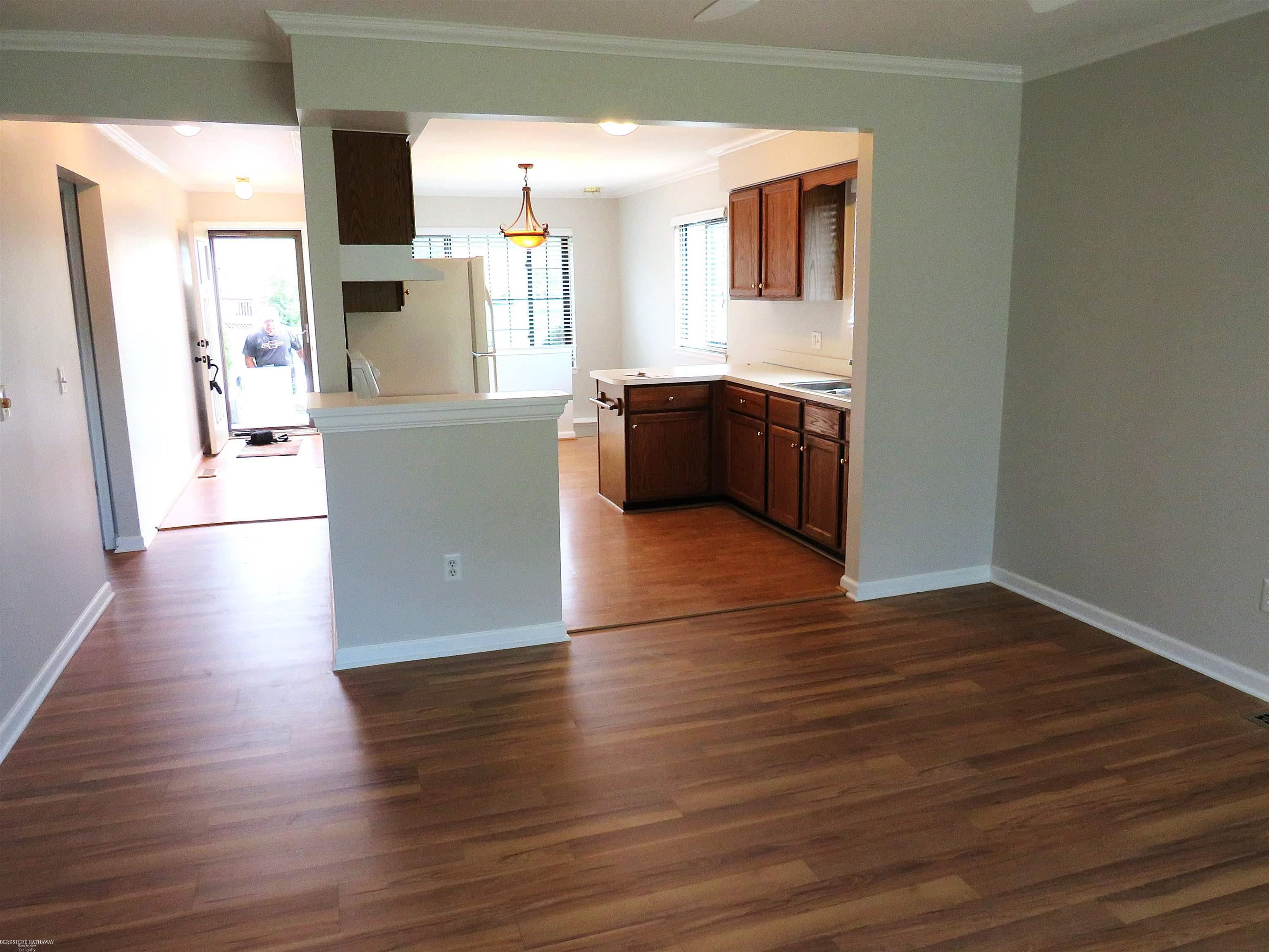 Washington Township, Michigan 48094, United States, 2 Bedrooms Bedrooms, ,1 BathroomBathrooms,Residential,Active,195657