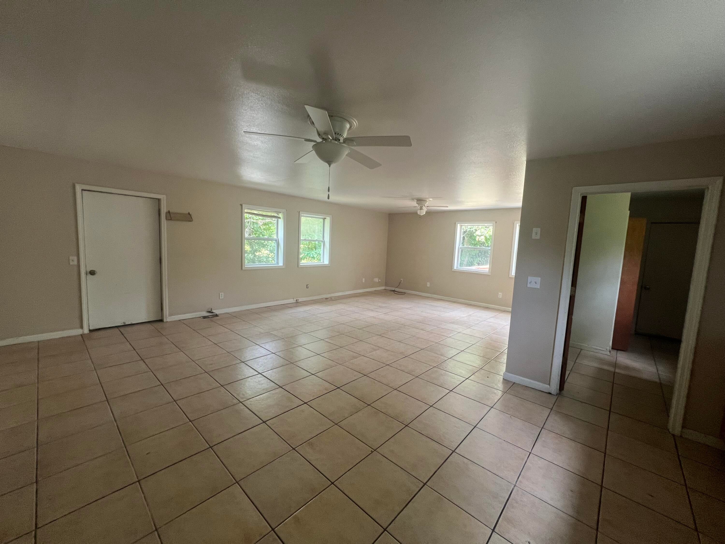 2117 E Jackson Drive