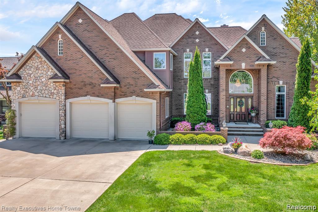 2916 Woodstock Circle