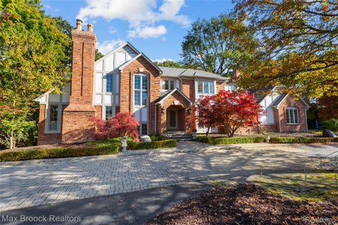 Photo of 265 Charing Cross Court, Bloomfield Hills City, MI 48304 (MLS # 20261085262)