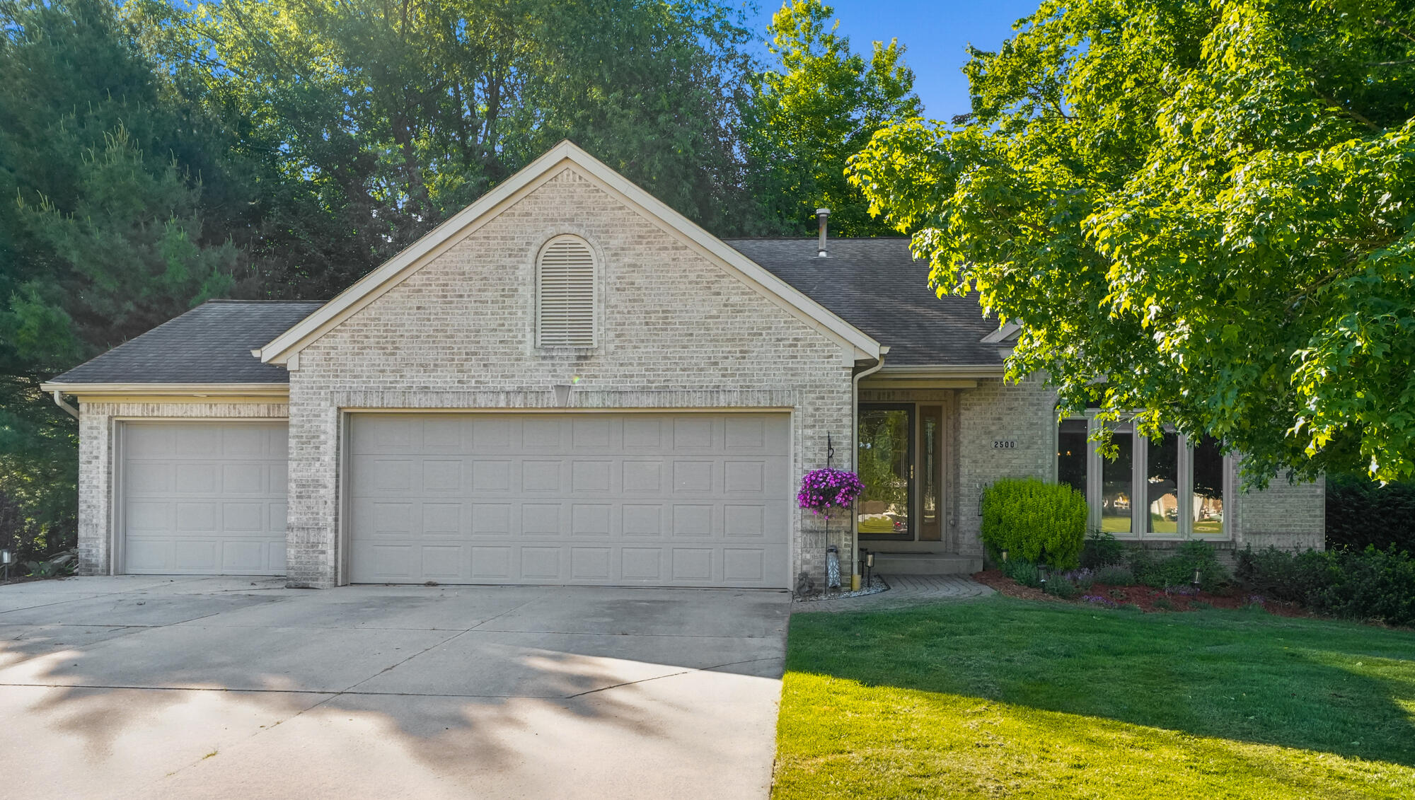 2500 Marfield Drive SW