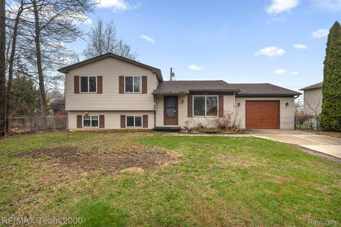 2714 Hallman Avenue Waterford Charter Township MI 48328