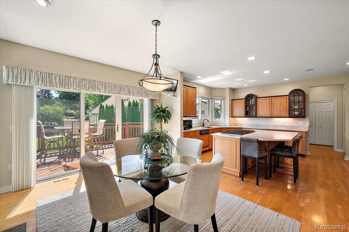 4417 Island View Drive