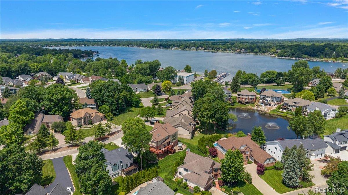 4417 Island View Drive