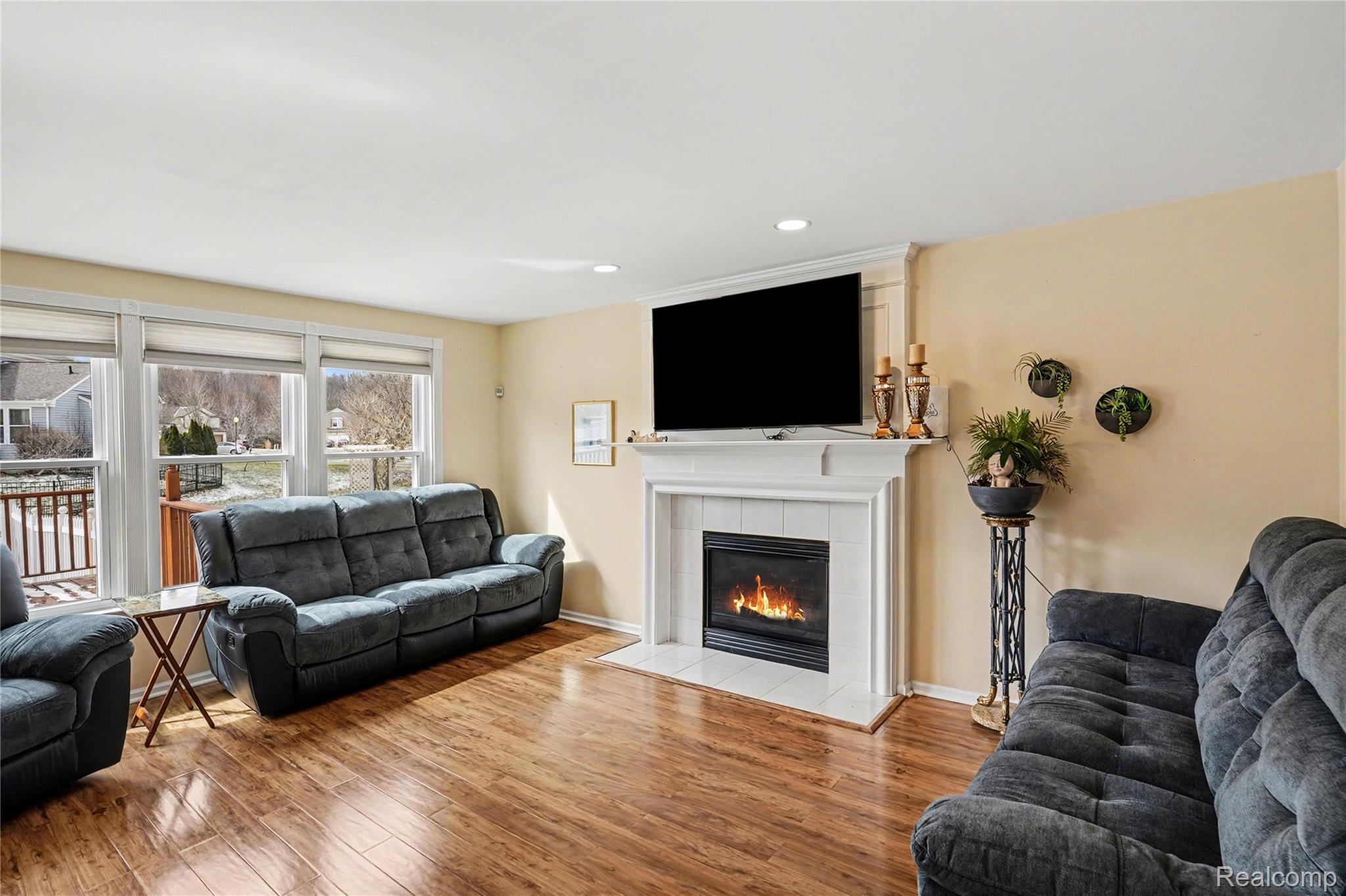 6420 Crestview Drive