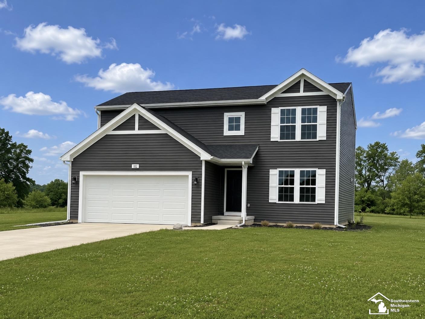 102 Forest Way