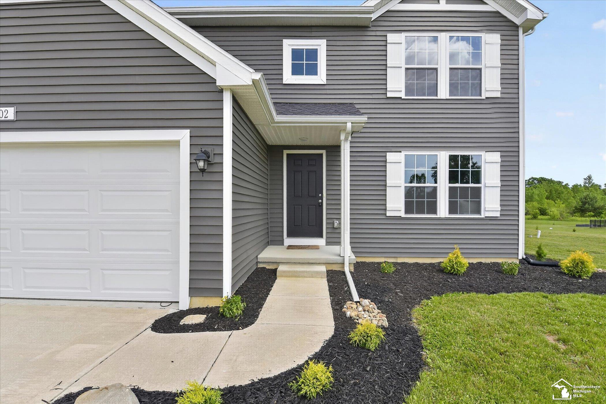102 Forest Way
