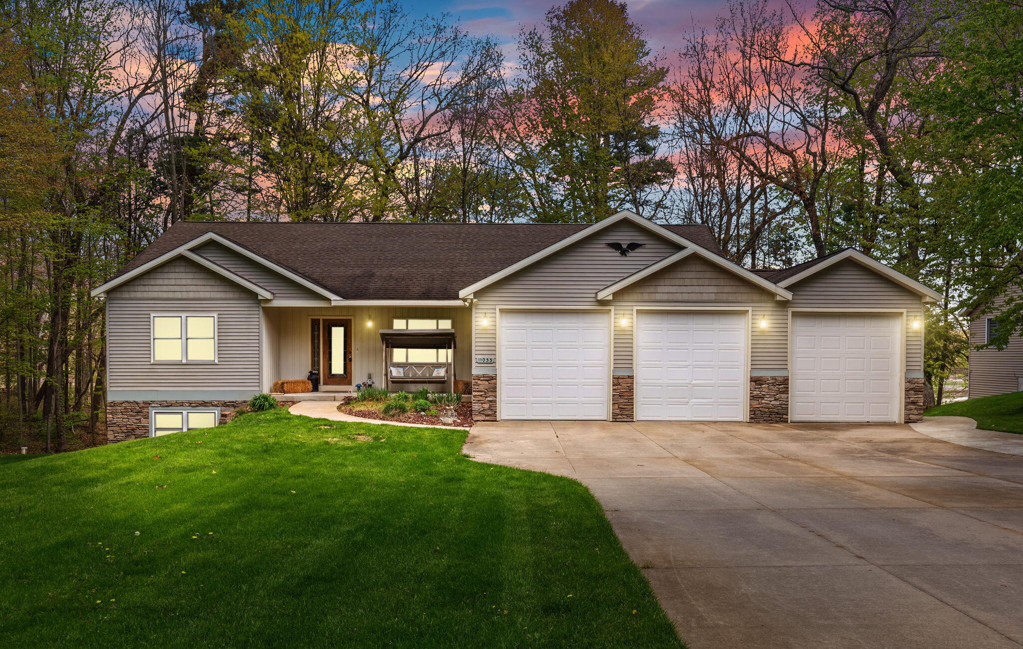11033 Sandy Oak Trail