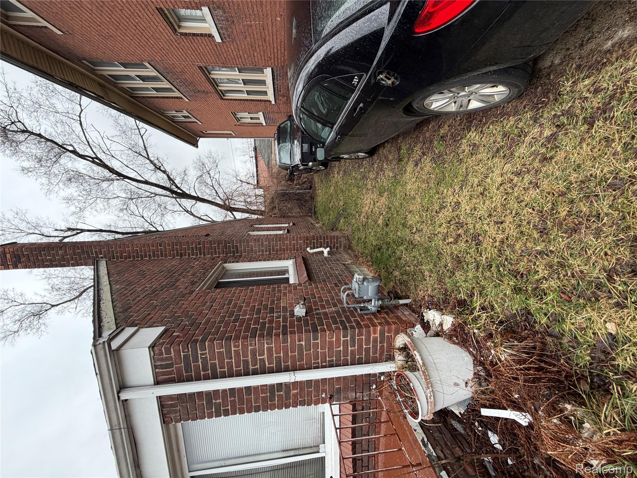 15021 Petoskey Avenue