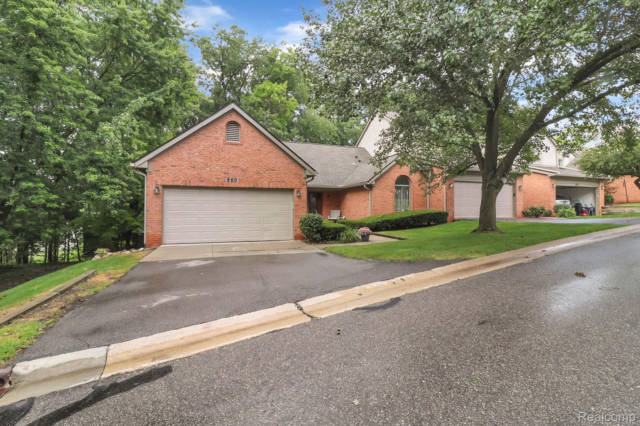 860 Woodridge Hills Drive 95