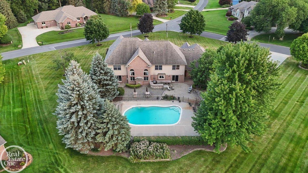 8849 Heatherwood Court