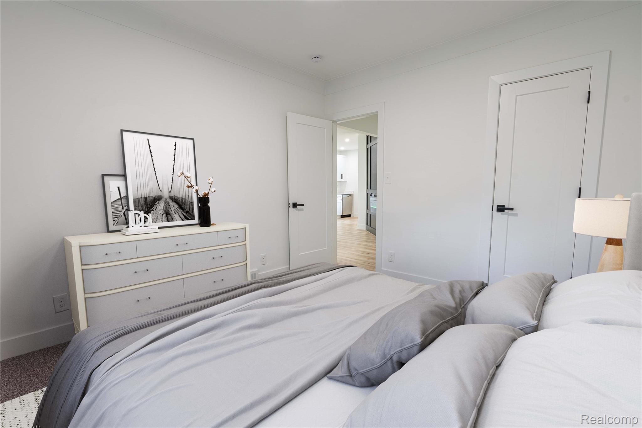 Southfield City, Michigan 48076, United States, 3 Bedrooms Bedrooms, ,1 BathroomBathrooms,Residential,Active,161616