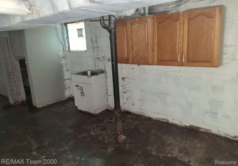 Tiny photo for 16659 Lilac Street, Detroit City, MI 48221 (MLS # 20261014566)