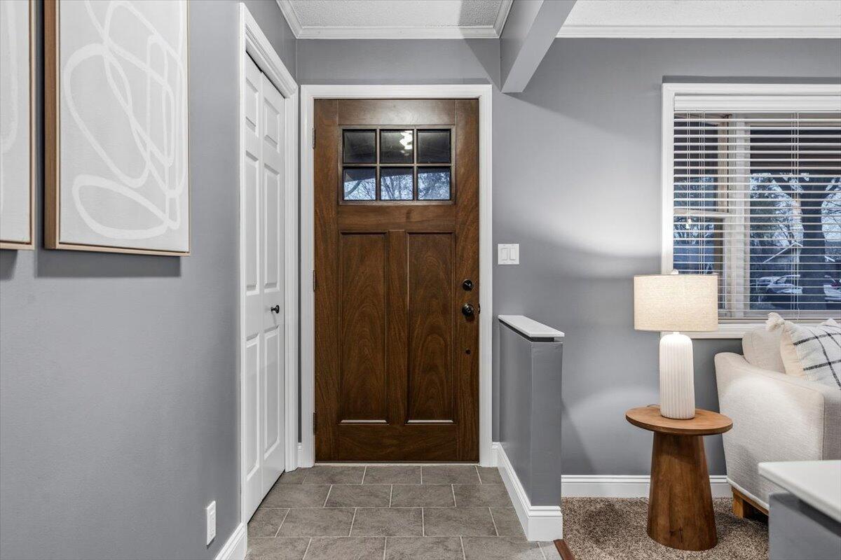 1564 S Windsor Drive