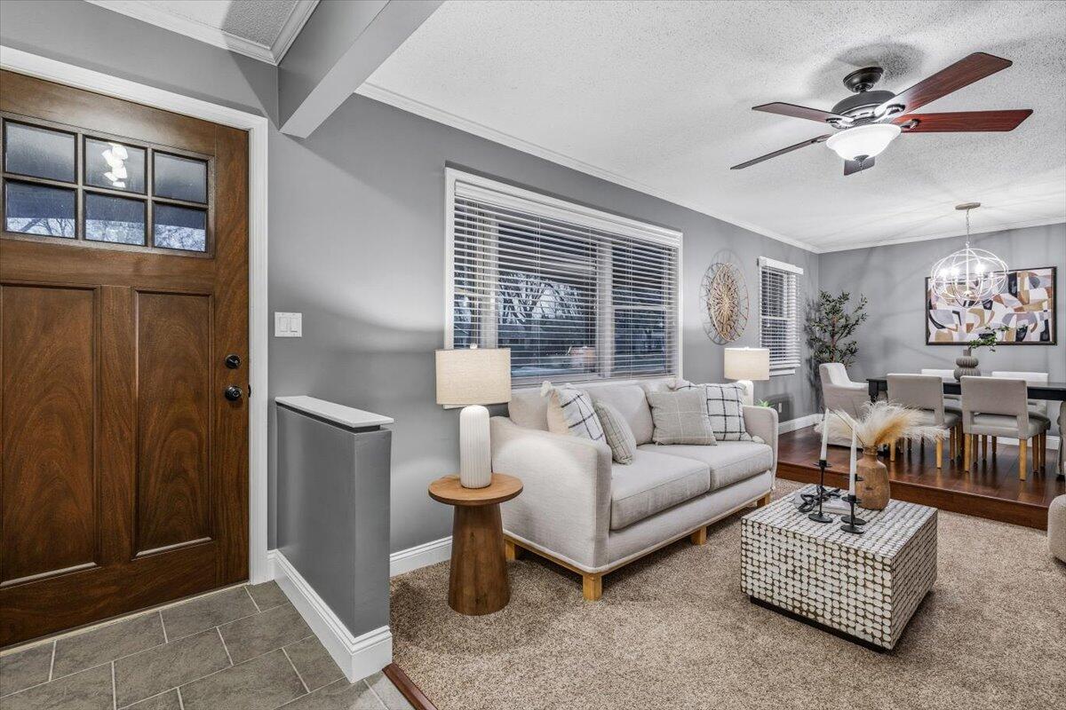 1564 S Windsor Drive