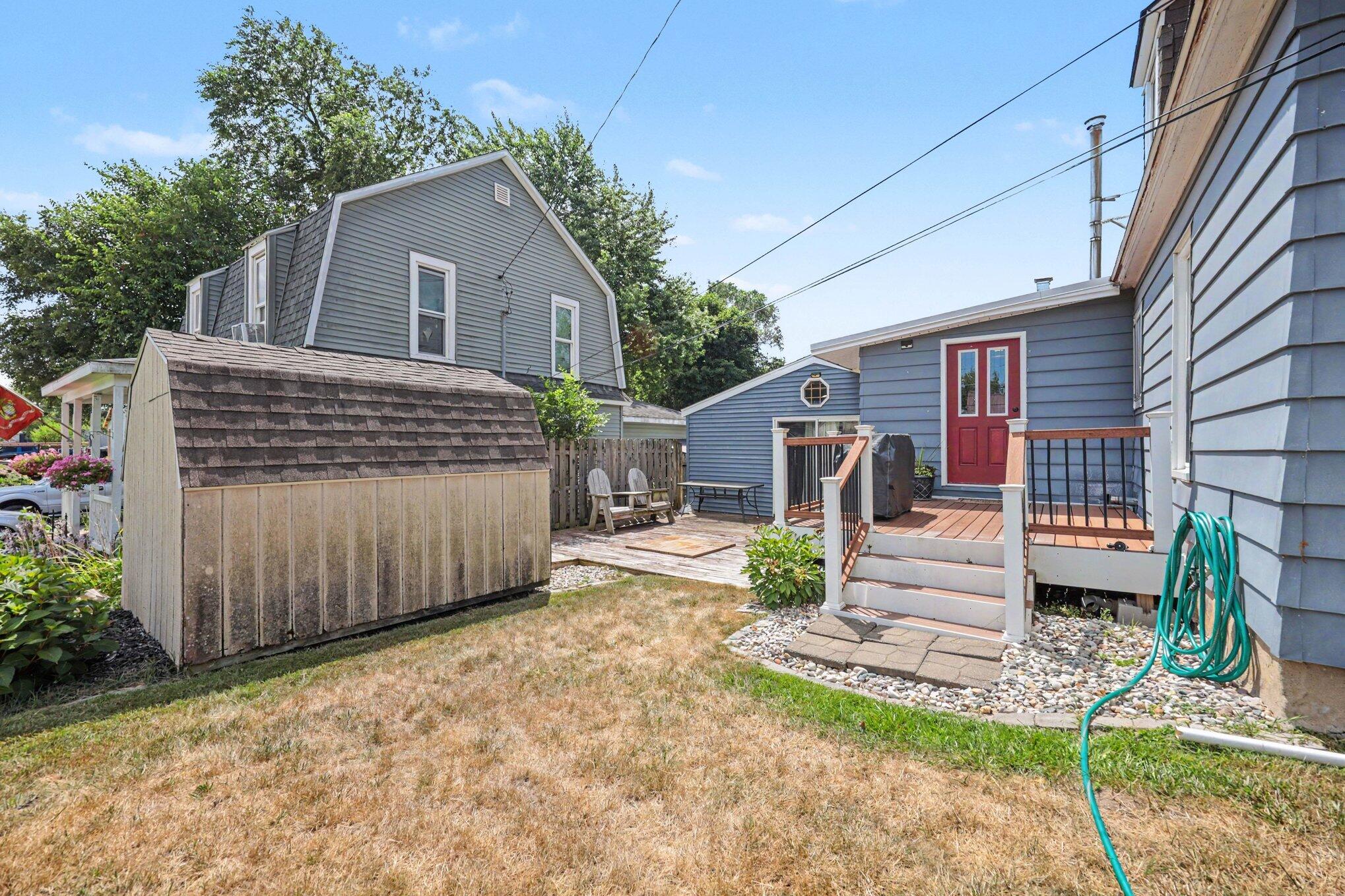 223 Leonard Street
