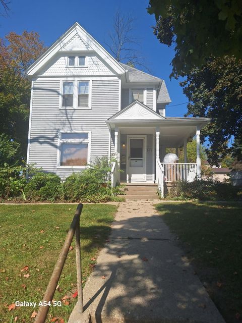 202 W Henry Street Saline City MI 48176