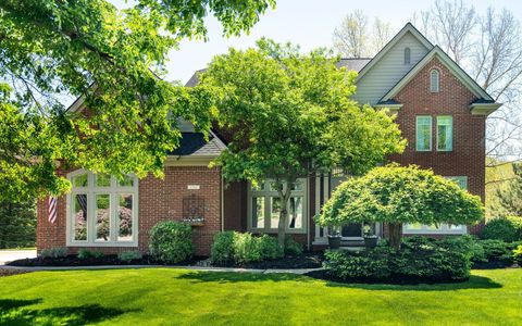 1715 SKYLINE Drive Rochester Hills City Oakland MI 48306