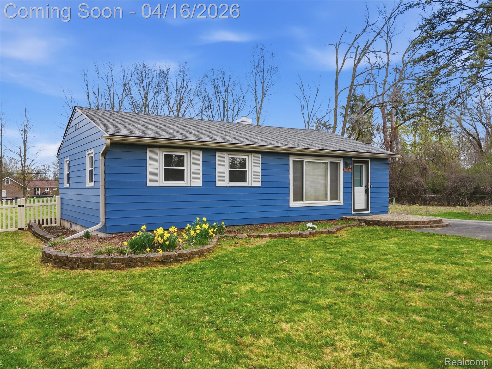 15380 Maxwell Avenue