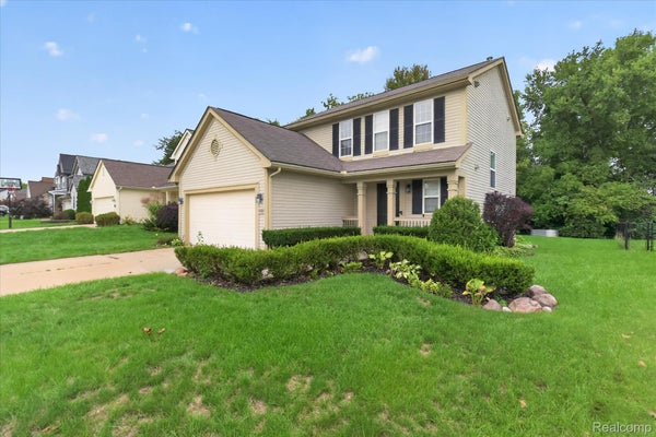 8589 BARRINGTON DR, YPSILANTI, MI 48198 - Image ce44bab5cc5c39afbb48e6449fce7f3d/3784168690