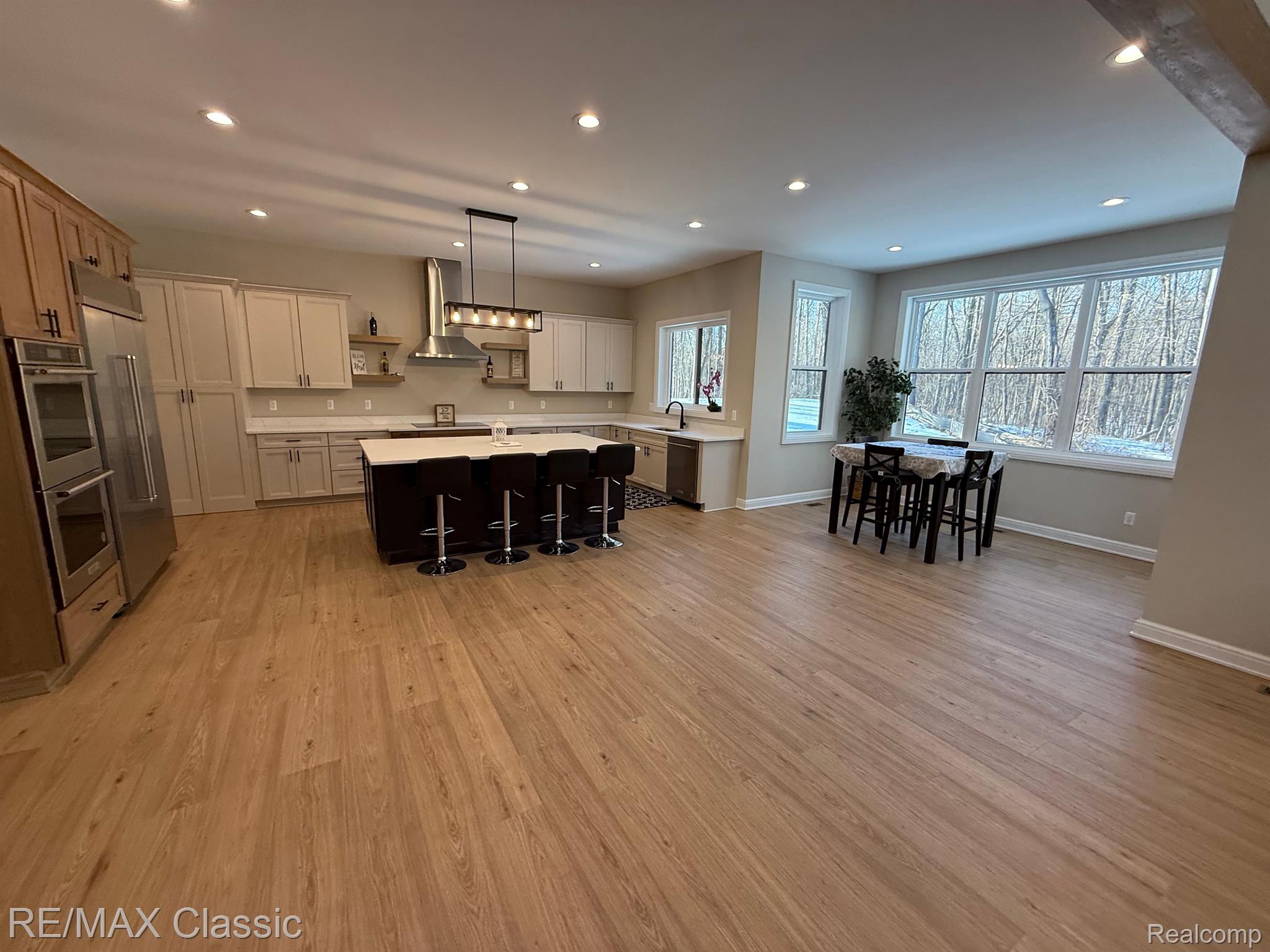2323 Canterwood