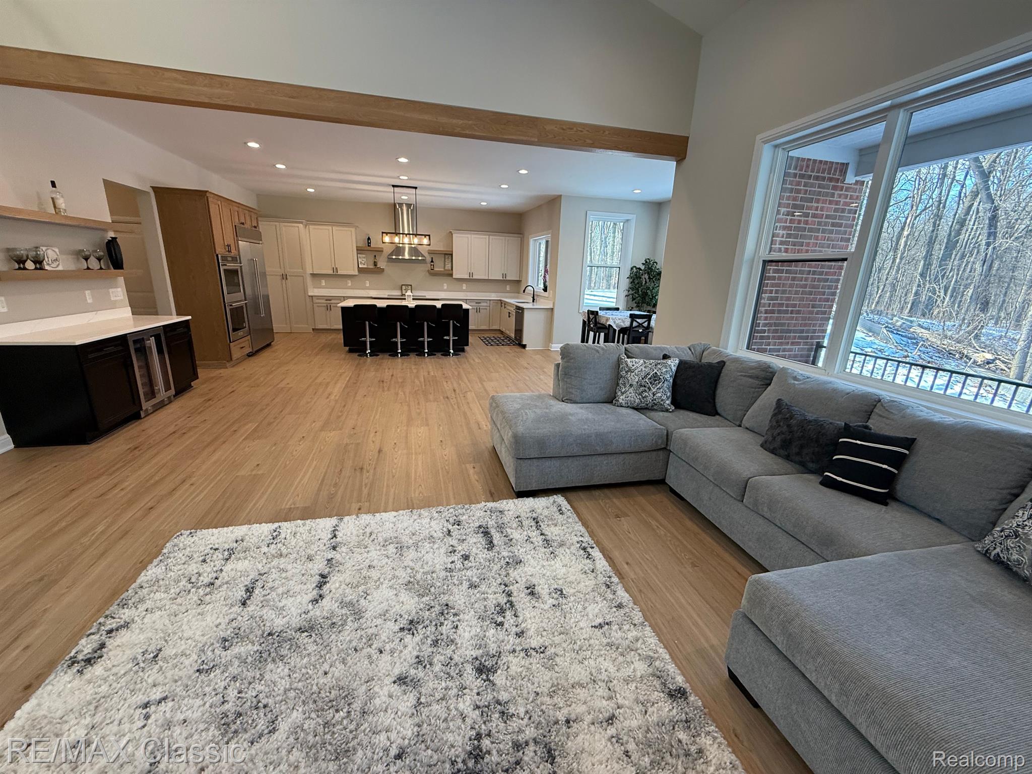 2323 Canterwood