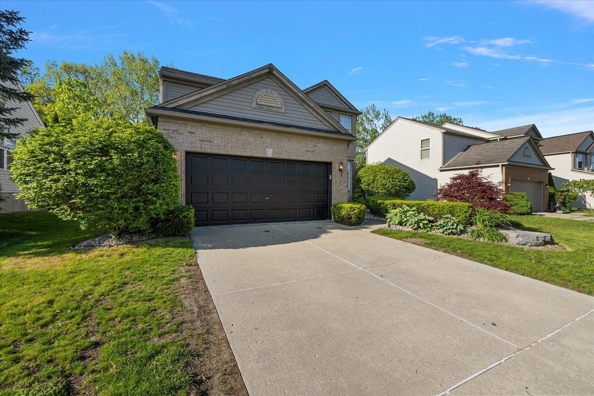 9773 RAVENSHIRE Drive