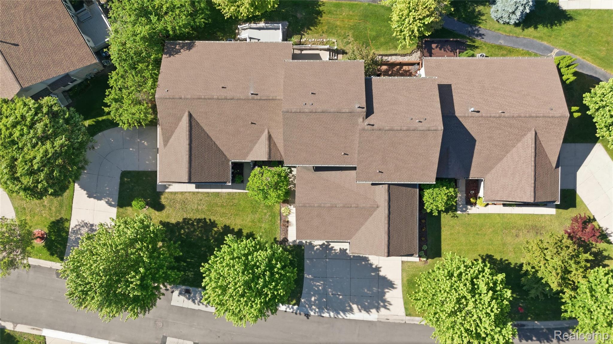 22852 Woodcreek Drive