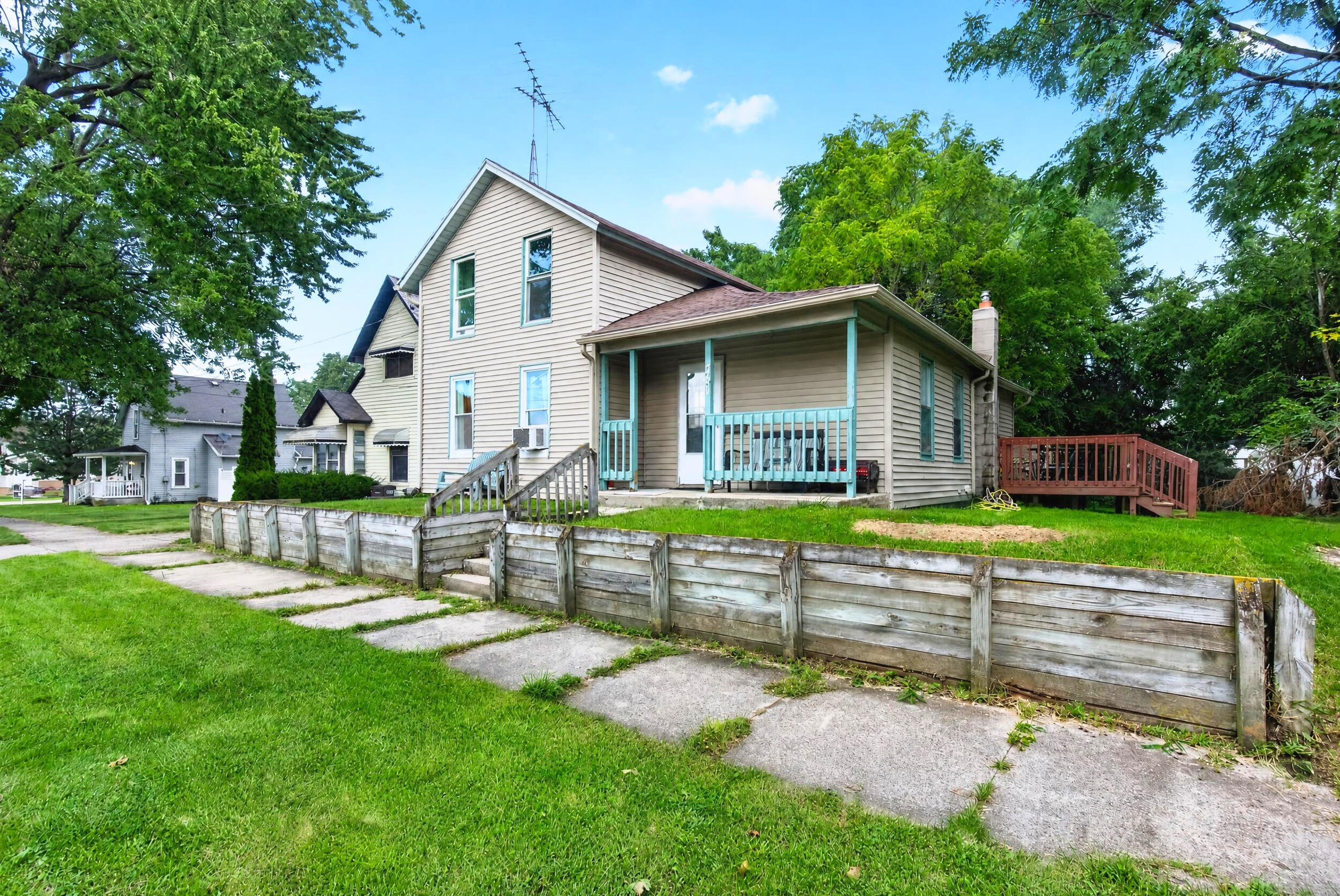 741 Kennedy Street