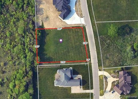 16783 Kings Fairway Lane Grand Blanc City MI 48439