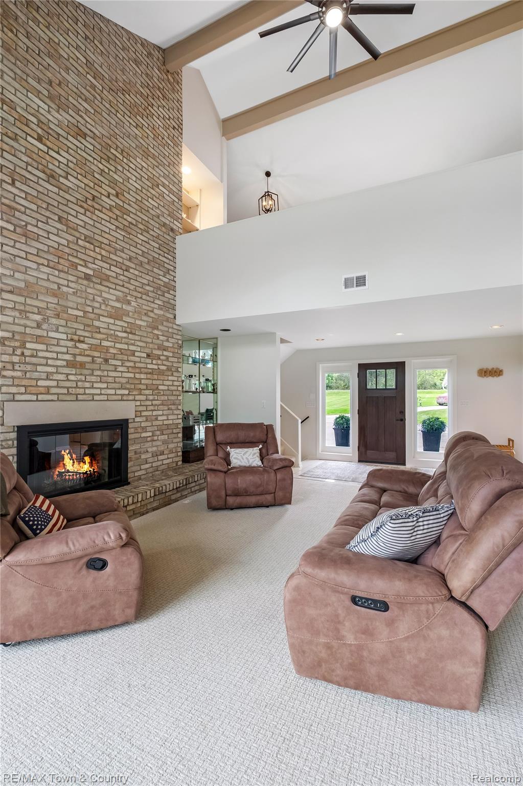 7492 River Road