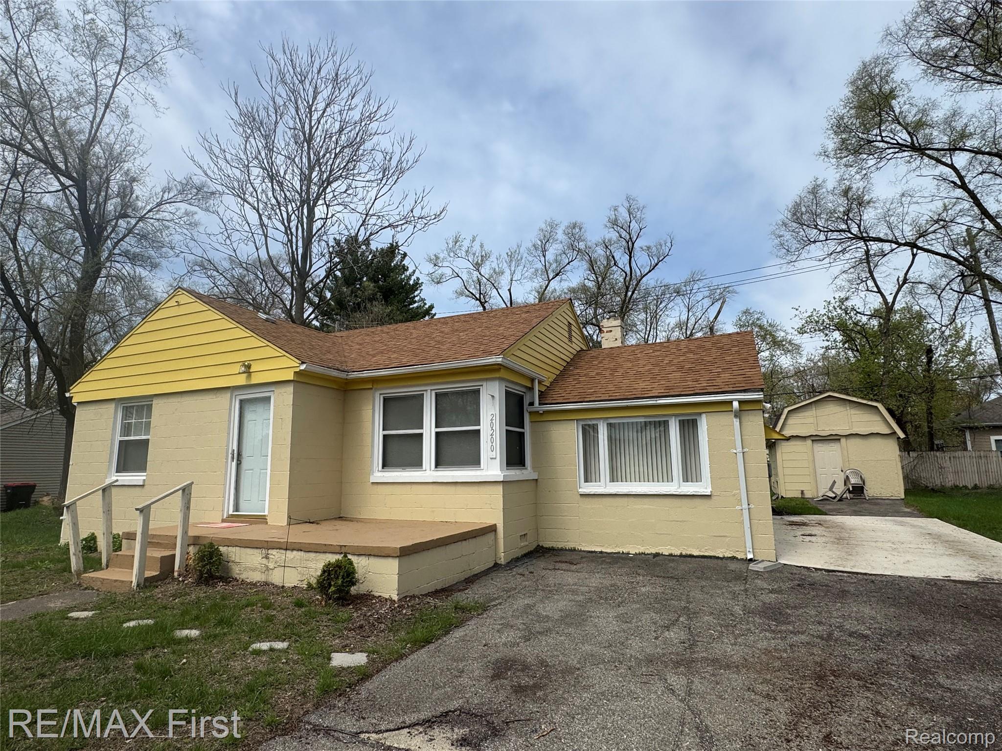 20200 Westhampton Avenue