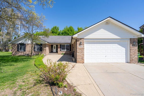 11681 BANNISTER CT, SHELBY TOWNSHIP, MI 48315 - Image ce76c4aebc7971423588e2e4fc62bdb0/315190973